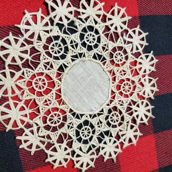 4 ITALIAN NEEDLE LACE RETICELLA PLACEMATS ACORN - Picture 7 of 13